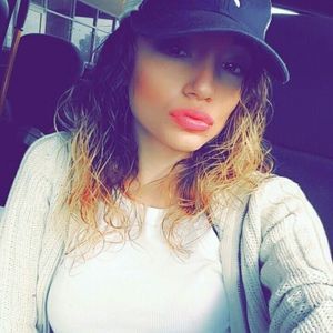 Meet your Posher, Andrea